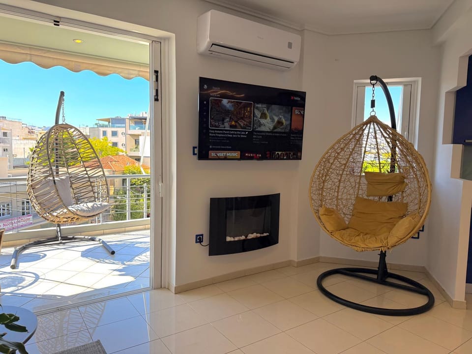 Luxury 3 Bedrooms Top Floor Villa 150sqm with 2 Private Jacuzzi Hydromassage & Underground Parking Apartment in Athens