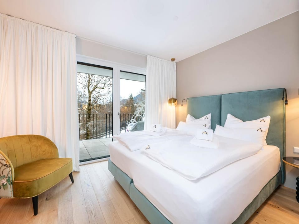 Bed, Balcony/Terrace, Photo of the whole room, Bedroom