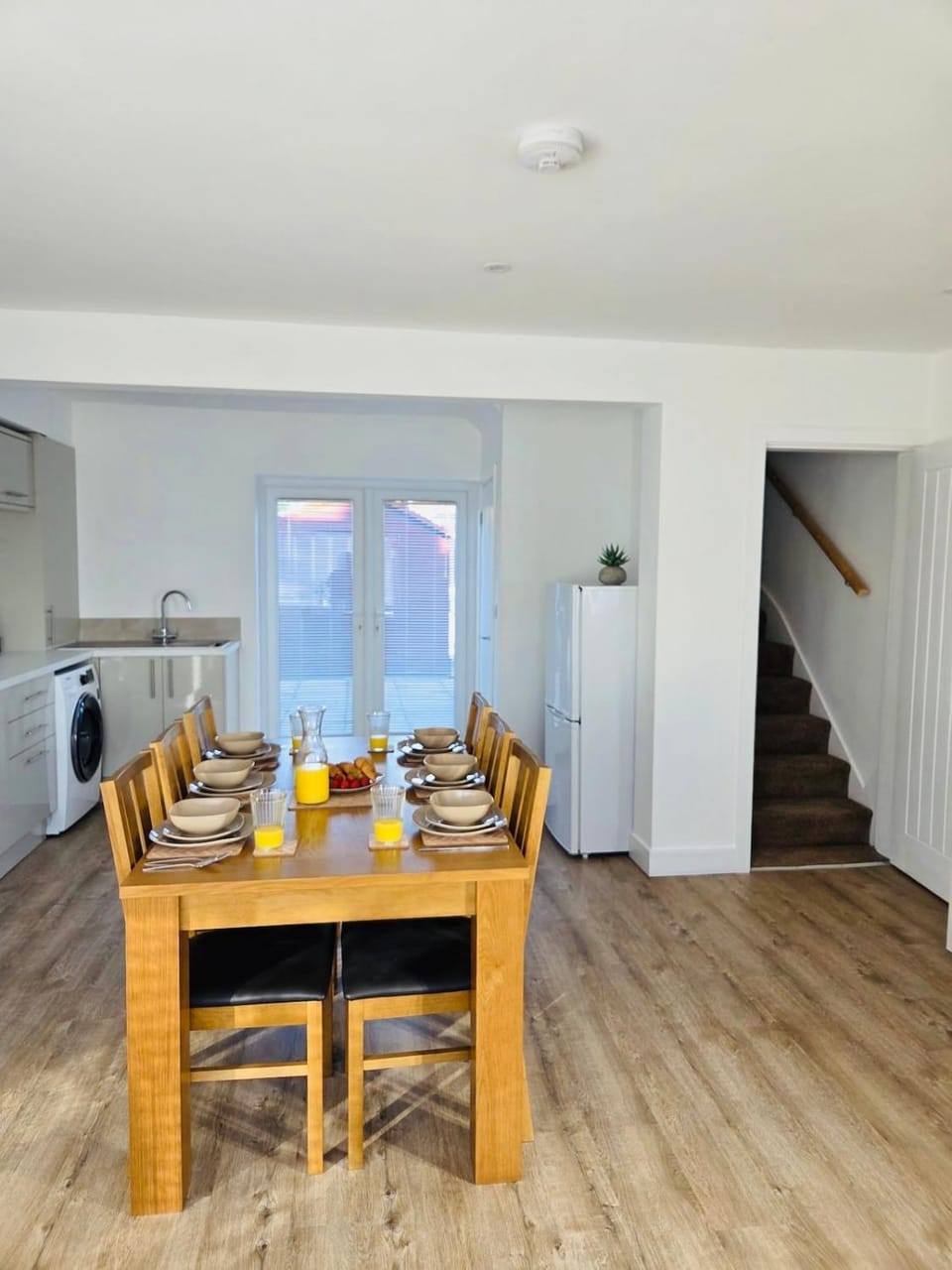 3 Bedroom Village Stay - Contractor and Professional Friendly Extended Stay Workspace House in England