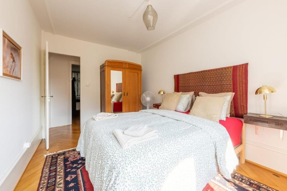 Bed, Photo of the whole room, Bedroom, wardrobe