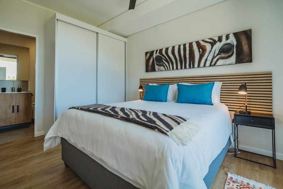 Bedroom, wardrobe