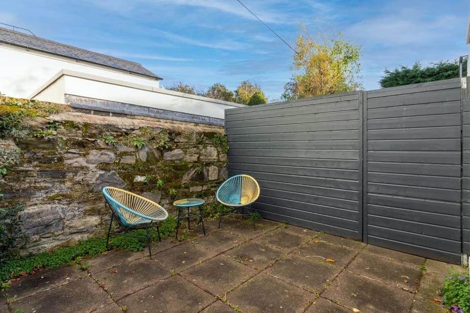 Property building, Garden view
