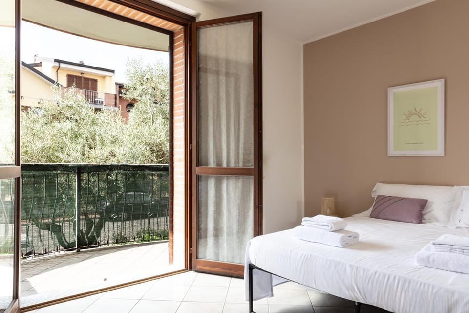 Balcony/Terrace, Photo of the whole room, Bedroom