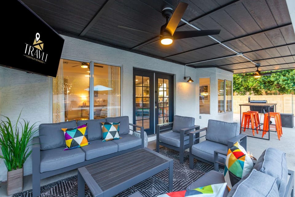Modern Mesa Oasis with FREE Heated Pool House in Mesa