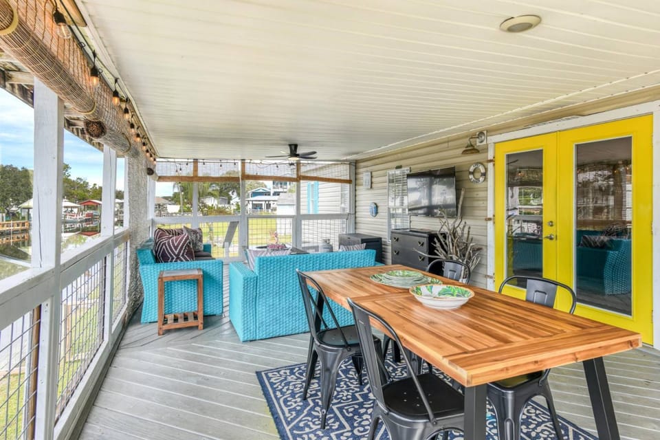 Riverside Paradise House in Butler Beach