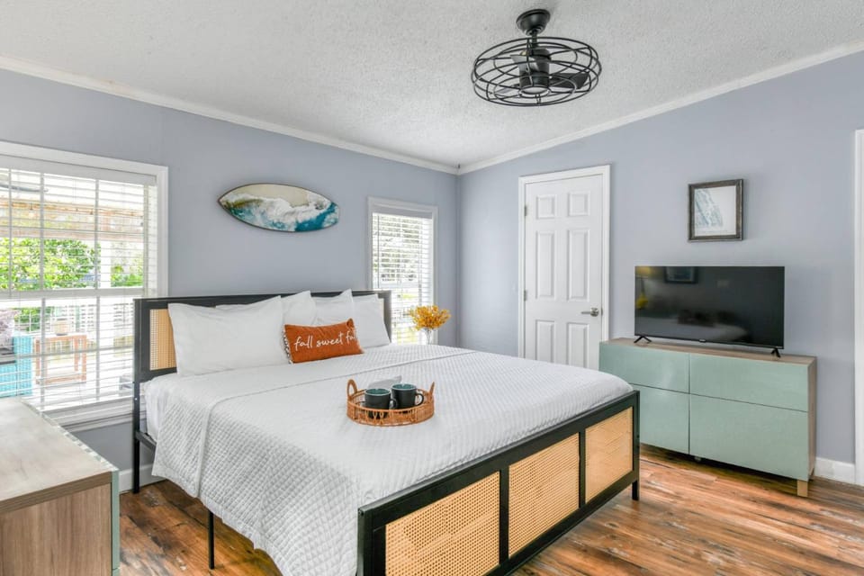 Riverside Paradise House in Butler Beach