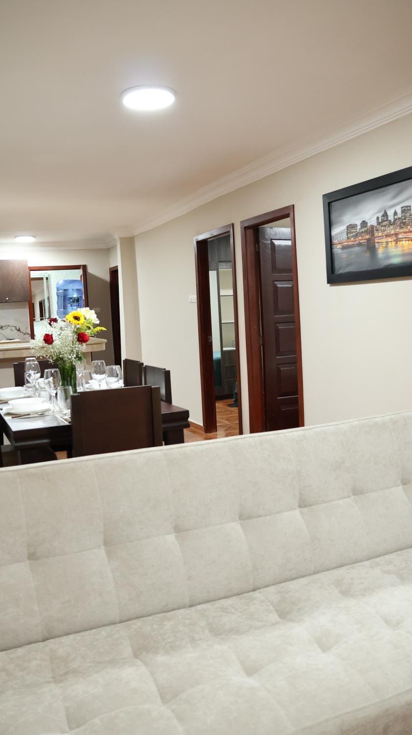 Communal lounge/ TV room, TV and multimedia, Living room, Seating area, Dining area