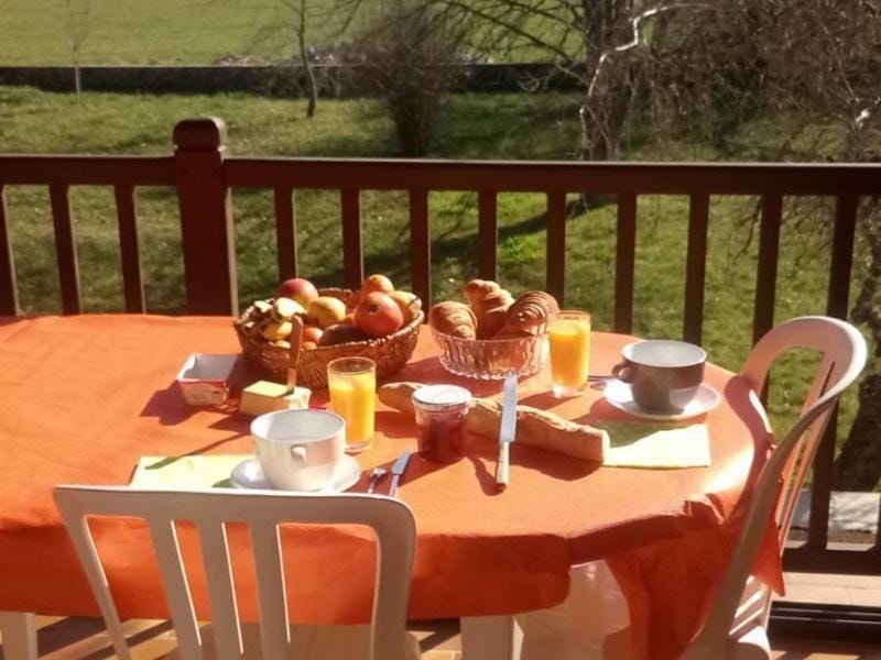 Maison indépendante avec parc privé à Laissac House in Occitanie