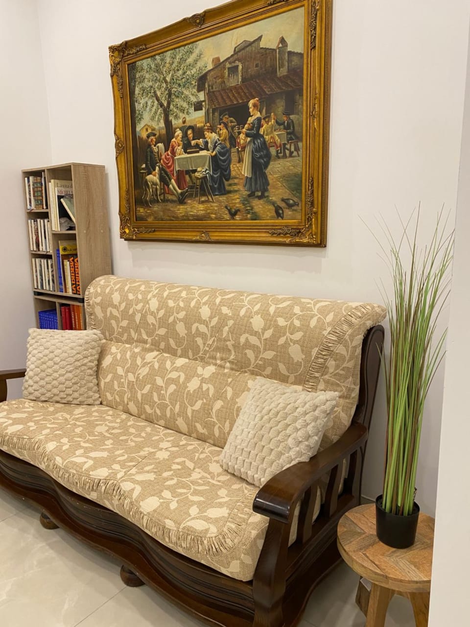 Communal lounge/ TV room
