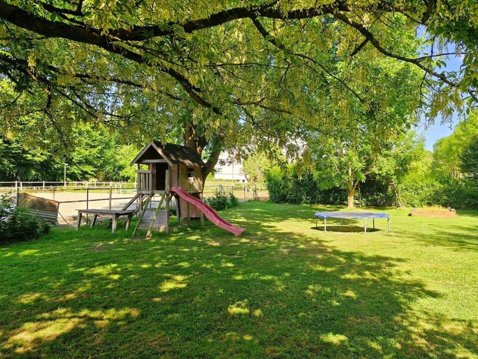 Guesthouse Rosa House in Limburg (province)