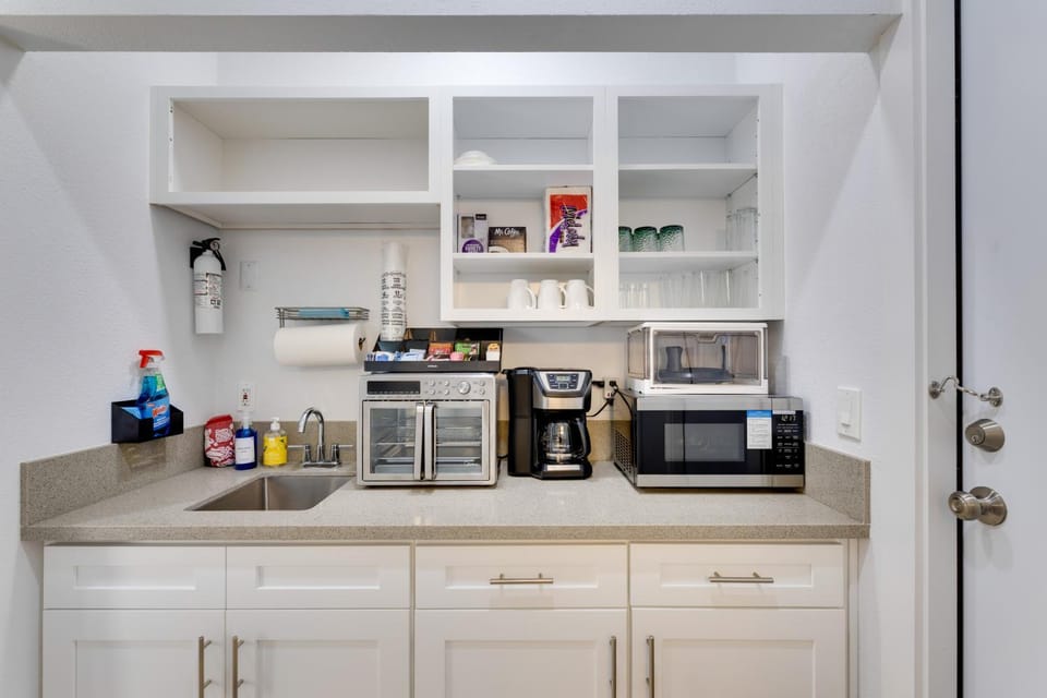 2 Blocks to Main St Foodies Paradise in Alhambra Apartment in Alhambra