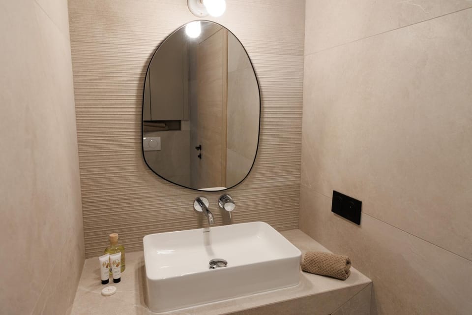 Suite Cigale Bleue avec terrasse et piscine à Antibes Apartment in Antibes