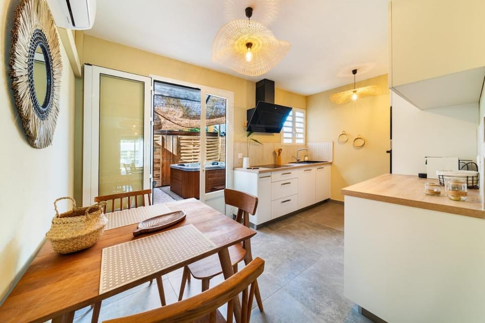 Villa Naroli-7pers-Jacuzzi-Plage Villa in Saint-Paul