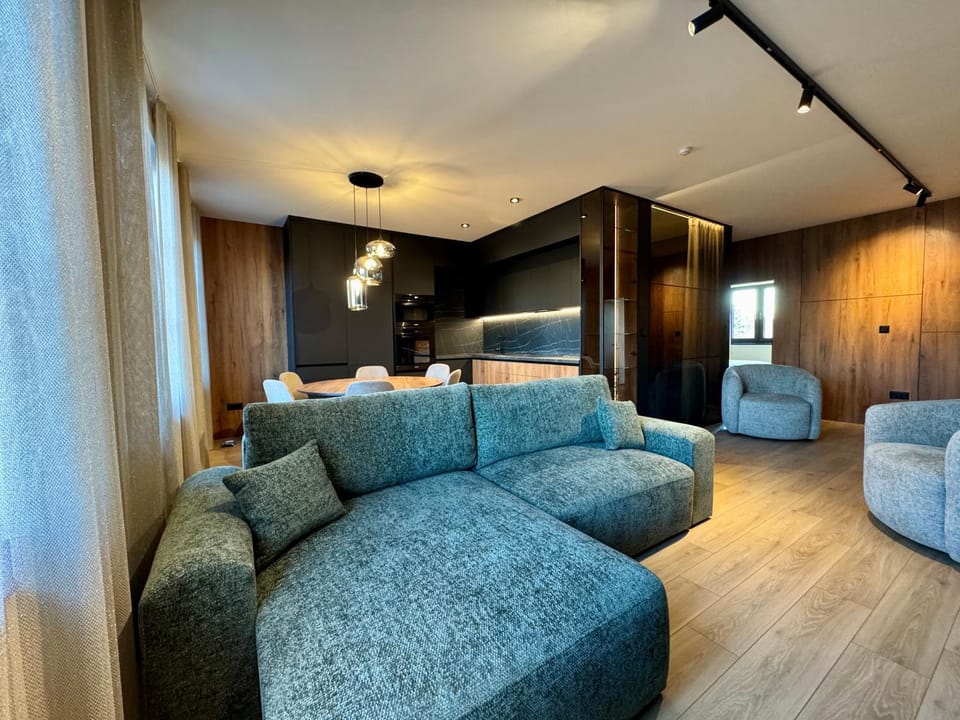 Living room, Seating area, kitchen