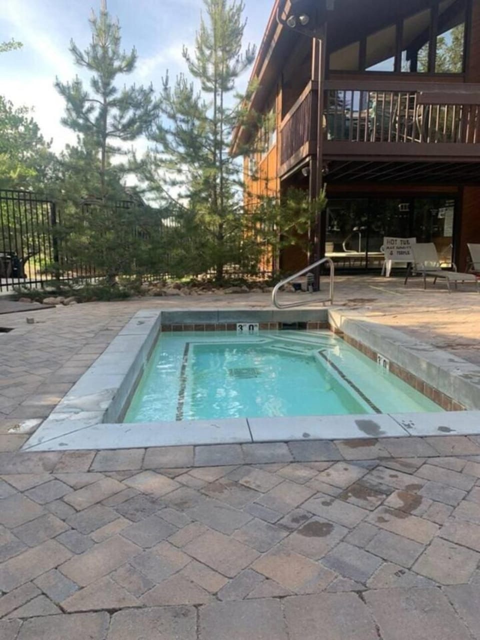 Dont miss the Main level Cozy Winter Retreat House in Wasatch County