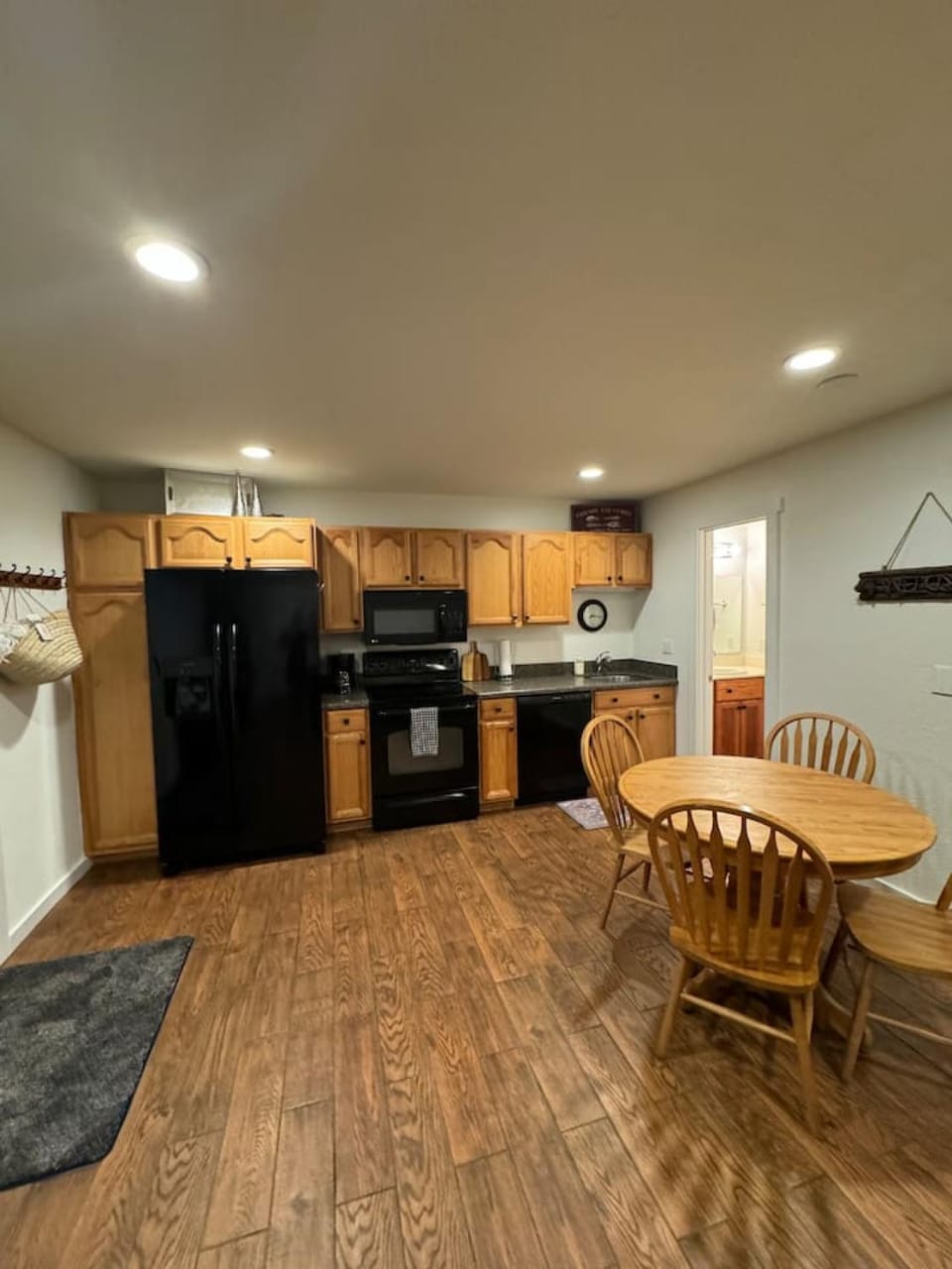 Dont miss the Main level Cozy Winter Retreat House in Wasatch County