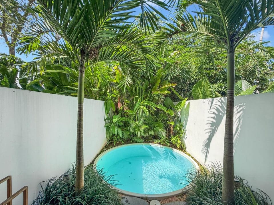 Villa Palm Suite Canggu Villa in North Kuta