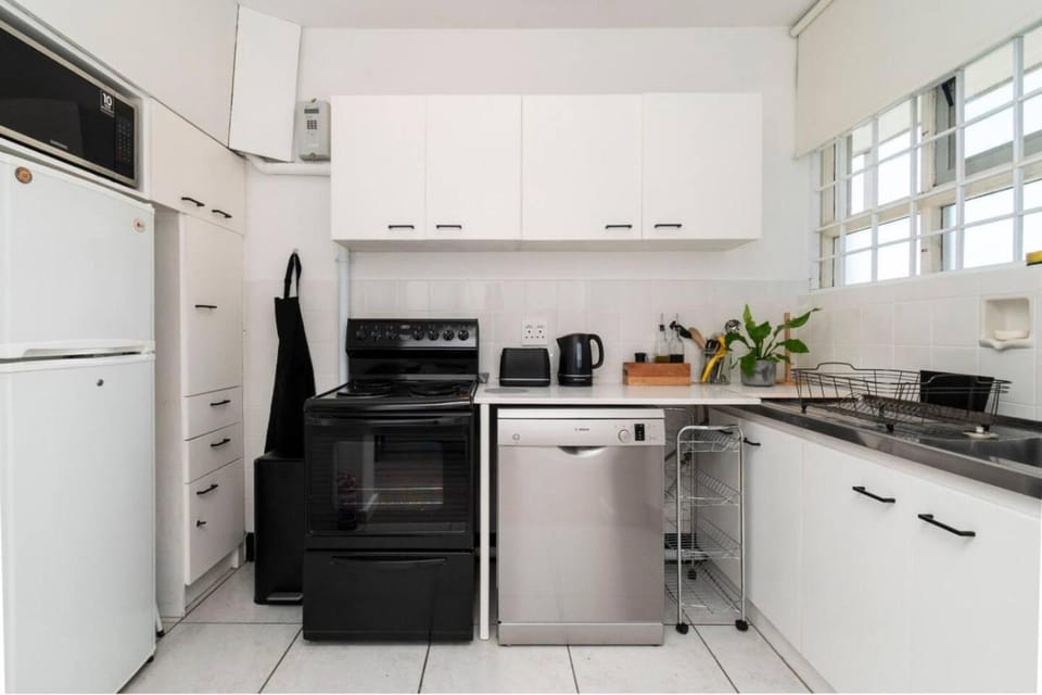 Sea breeze Oasis Apartment in Cape Town