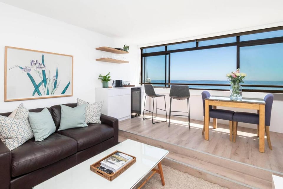 Sea breeze Oasis Apartment in Cape Town