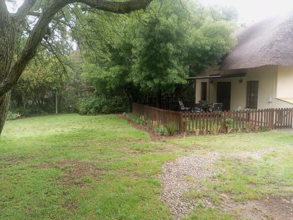 Property building, Patio, Garden, Garden view, pet friendly