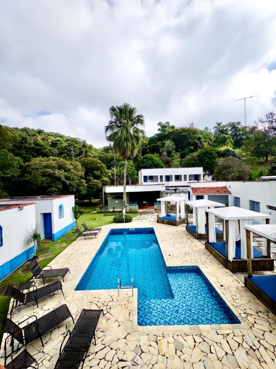 Day, Natural landscape, Pool view, Swimming pool, sunbed
