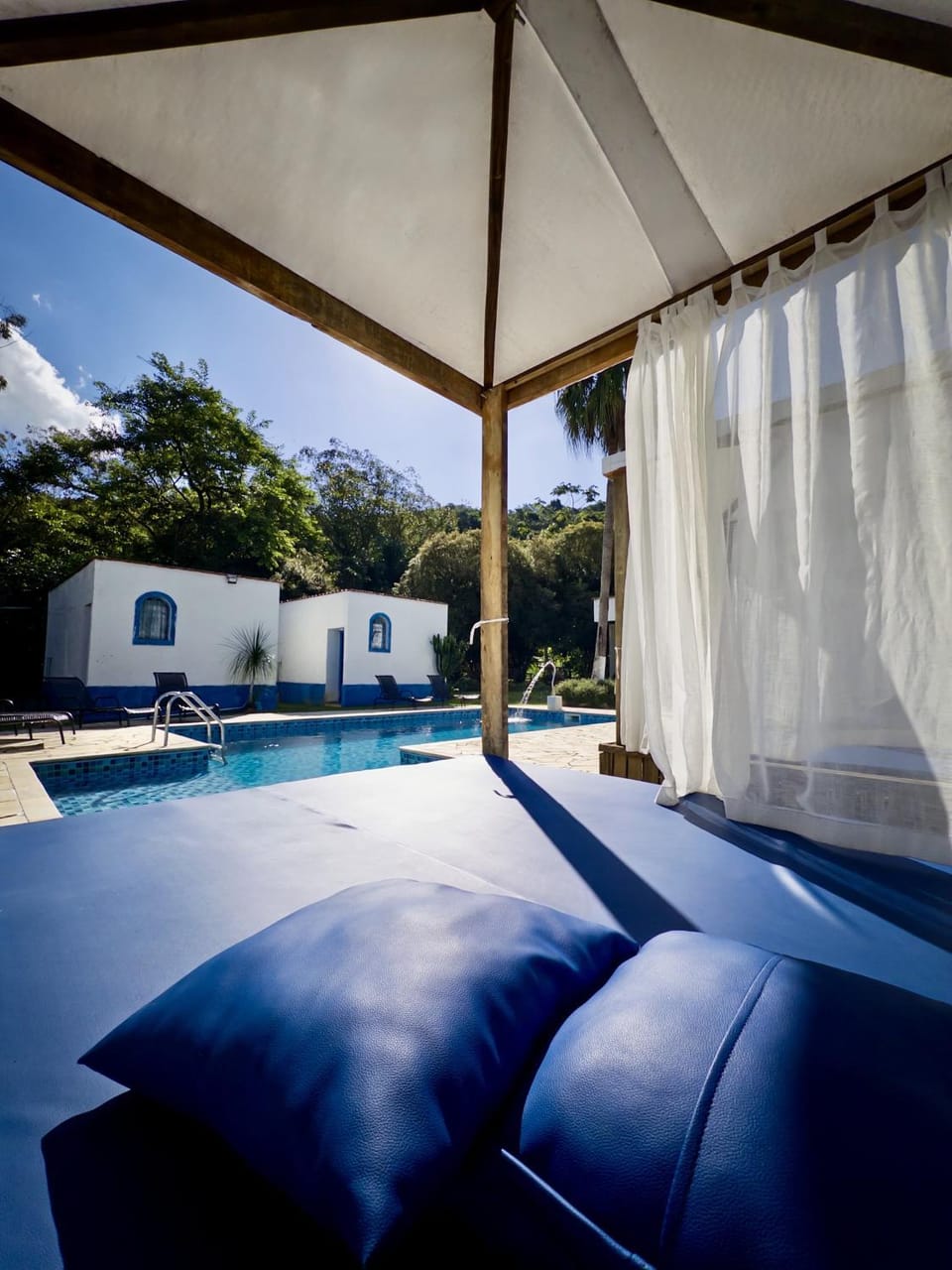 Day, Pool view, Swimming pool, sunbed