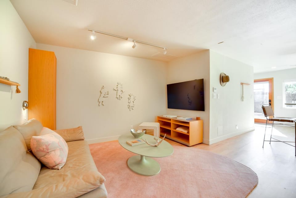 Serene Couple's Retreat 3 Mi to Dtwn Santa Fe House in Santa Fe