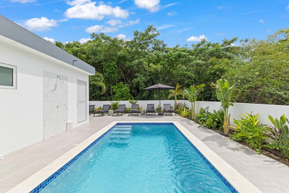 Day, Garden, Garden view, Pool view, Swimming pool, sunbed