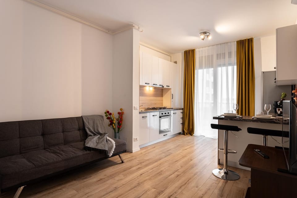 Kitchen or kitchenette, Living room