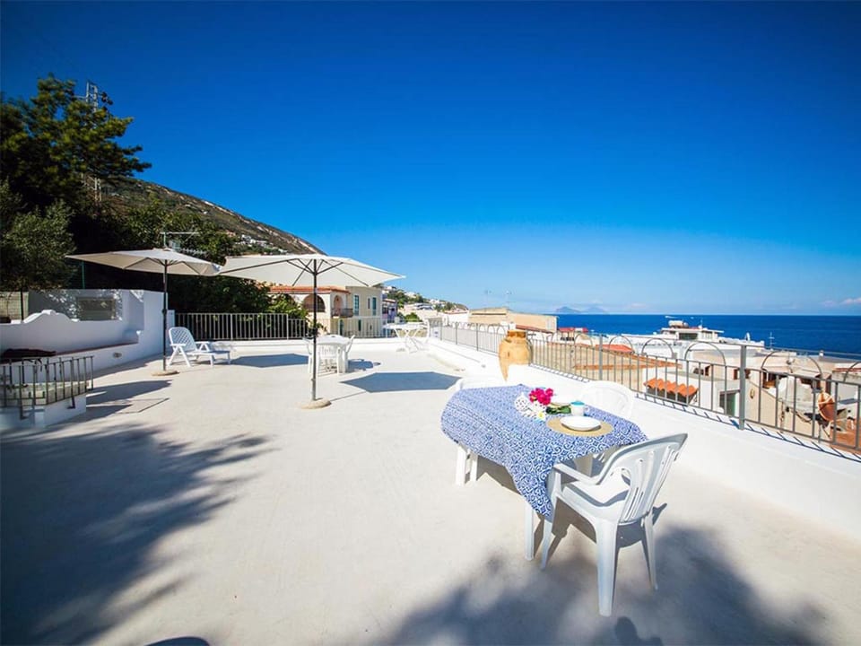 Solarium, View (from property/room), Balcony/Terrace, City view, Sea view