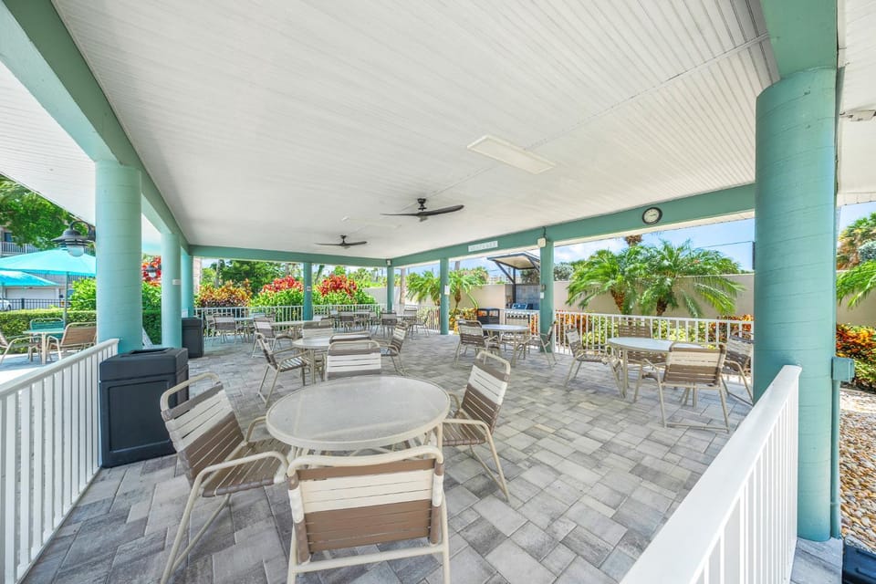 Our House at the Beach W-102 Apartment in Siesta Beach
