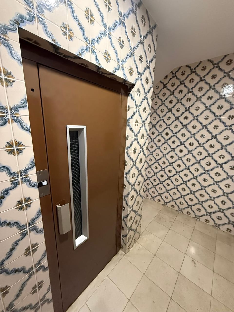 elevator, acessibility
