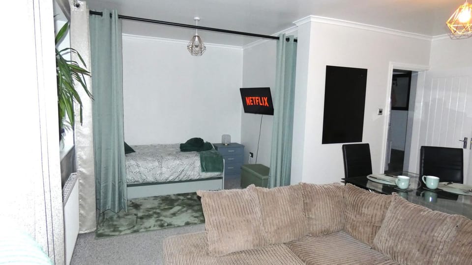 Living room, Dining area, Bedroom