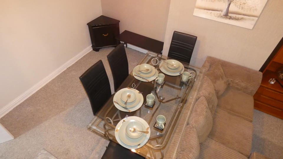 Communal lounge/ TV room, Dining area