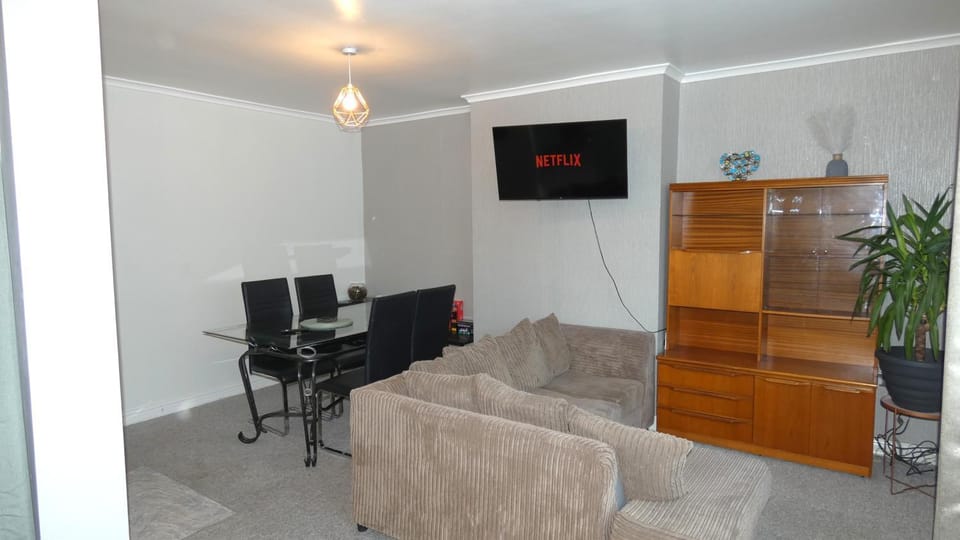 TV and multimedia, Dining area