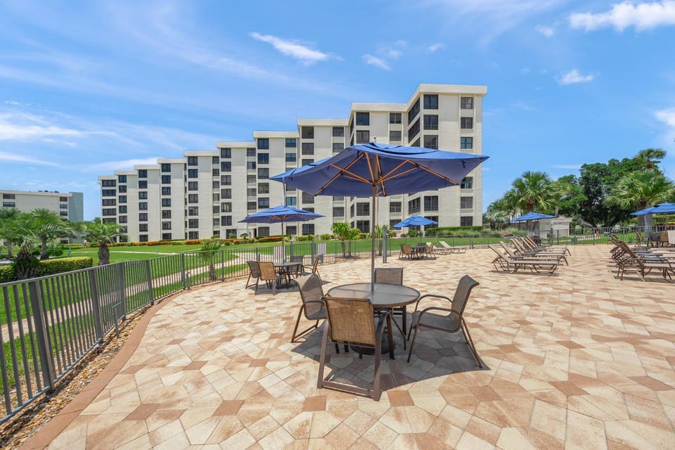 Gulf and Bay Club- C310 Apartment in Siesta Beach