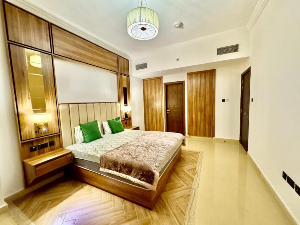 Deira Luxurious unit near metro Apartment in Dubai