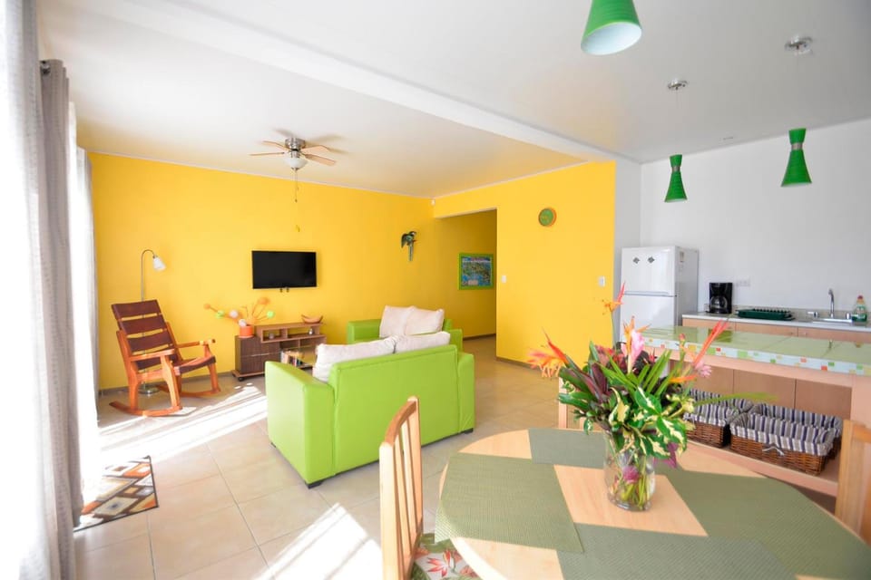 Kitchen or kitchenette, Living room, Dining area