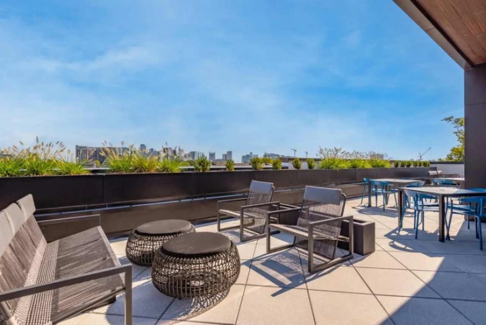 Three King Suites with Pool Gym Balcony & Garage Right On Music Row Downtown Views from Rooftop Walk to RCA Studio B & Local Dining Under 2 miles to Broadway Elevator Access 24 Hr Hospitality House in Music Row