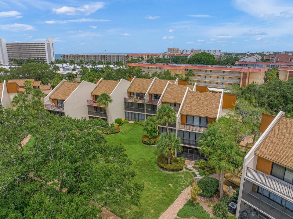 Midnight Cove II 433F Apartment in Siesta Key