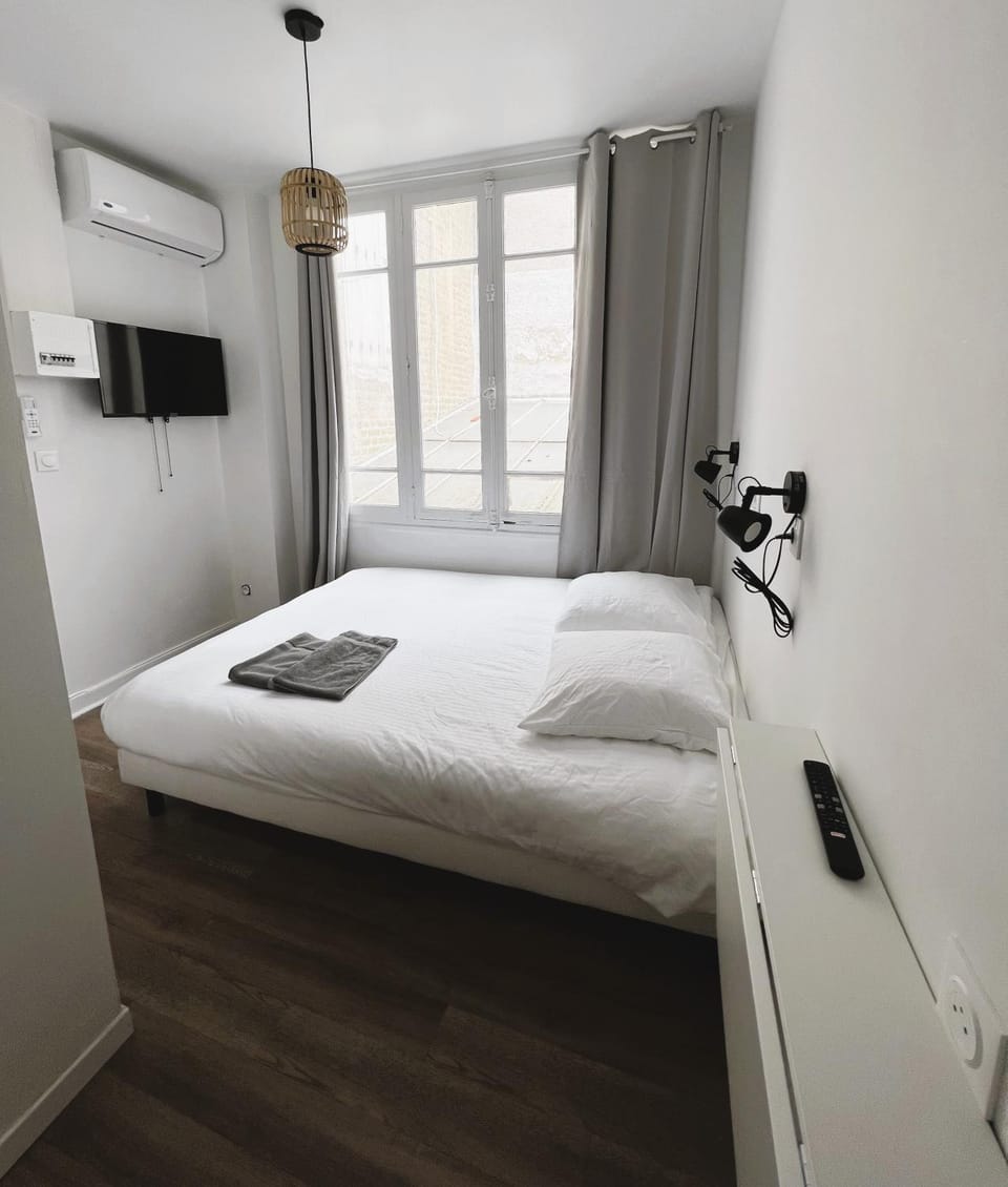 Small - Charmant studio Apartment in Reims