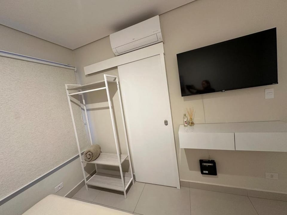 Bed, TV and multimedia, Bedroom, hair dryier, internet, wardrobe, air conditioner