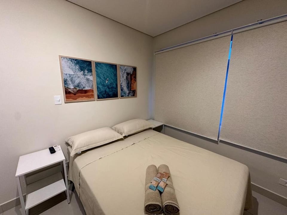 Bed, TV and multimedia, Photo of the whole room, hair dryier, internet, towels