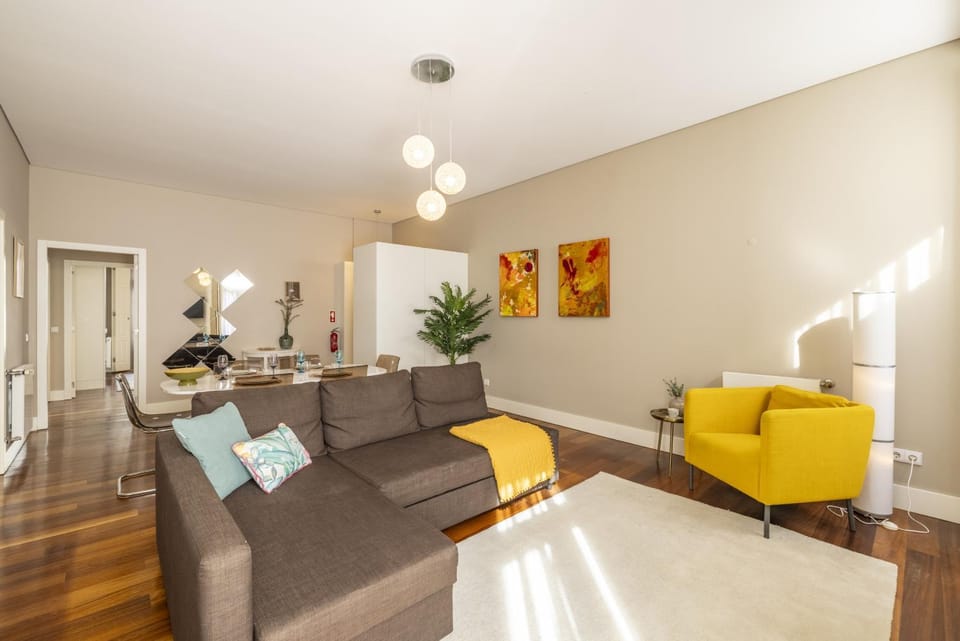 Communal lounge/ TV room, Living room