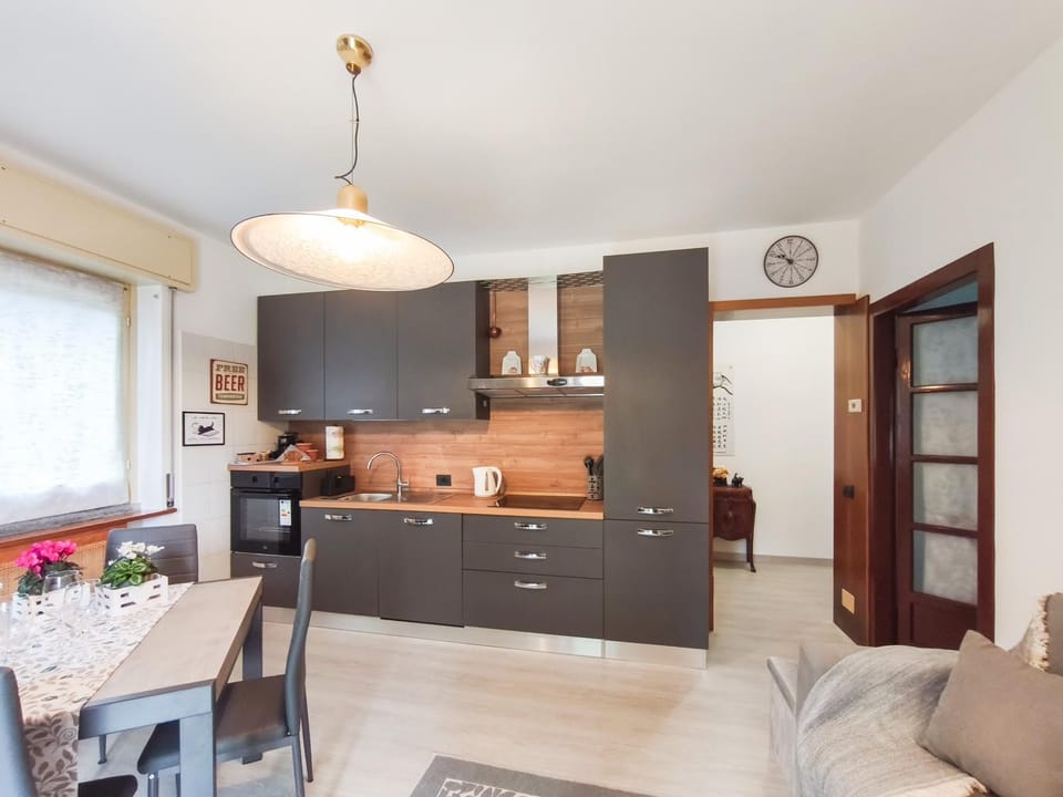 Living room, kitchen