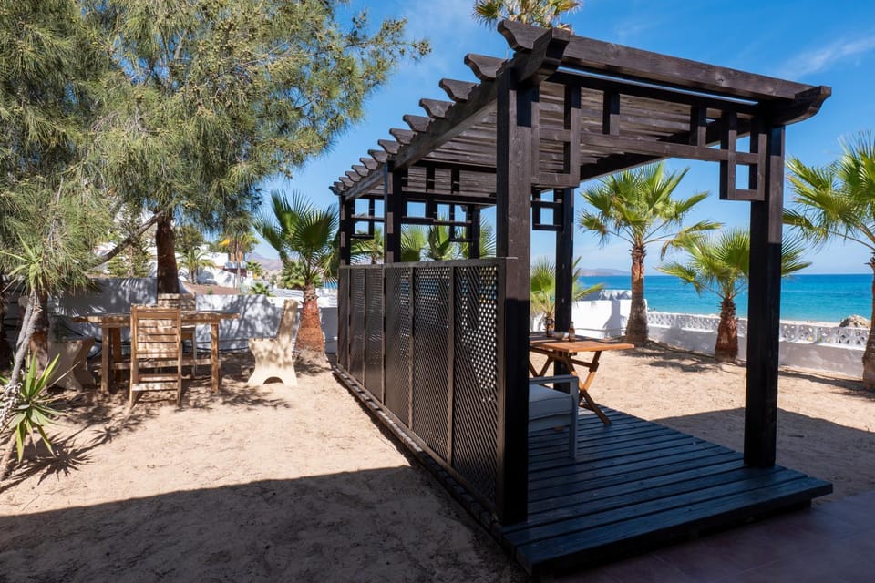 Garden, Balcony/Terrace, Beach, Sea view, sunbed
