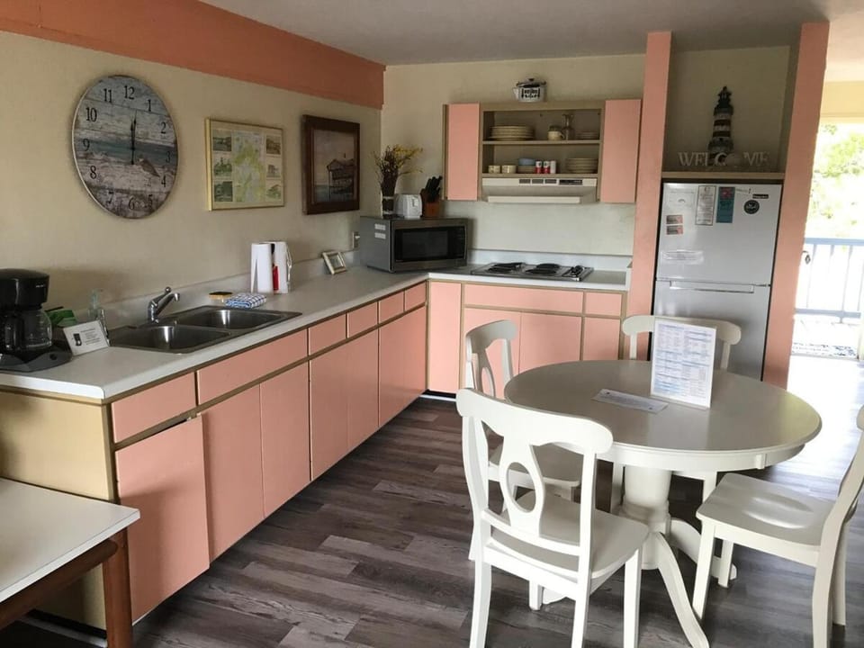Unit 222 Beautiful Cedar key Apartment in Cedar Key