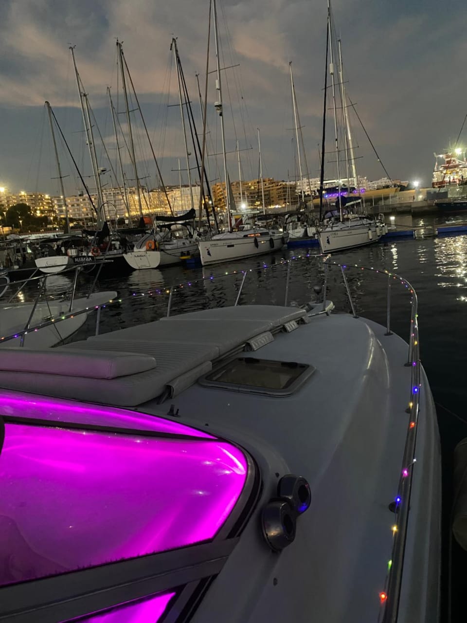 Luxury boat karamba Docked boat in Abona