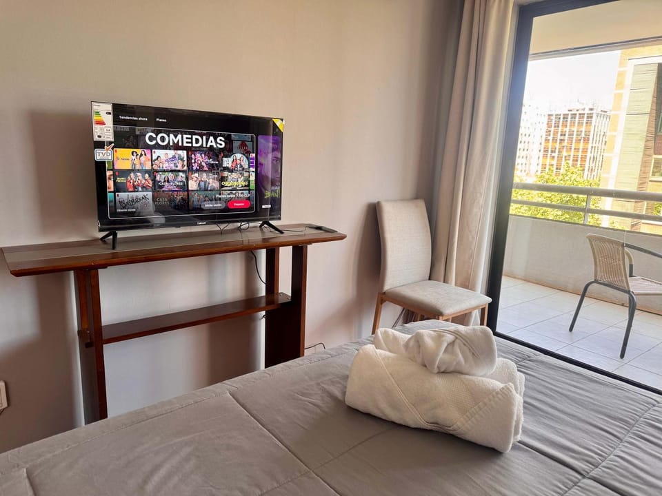 Amplio para 6 a pasos de Costanera Center y MUT Apartment in Providencia