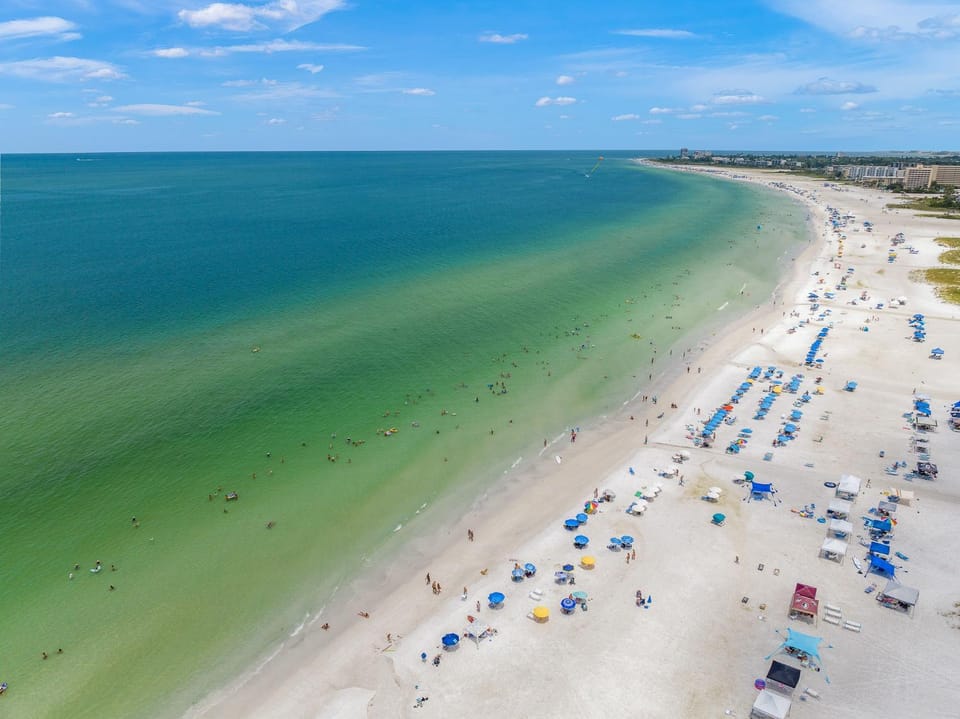 Midnight Cove II 931C Apartment in Siesta Beach
